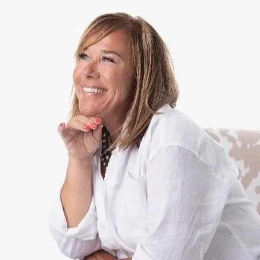 Portrait of Cathy Orander, medical aesthetics at Blue Salon and Spa