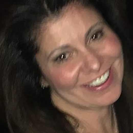 Portrait of Grace Nogueira, medical aesthetics at Blue Salon and Spa