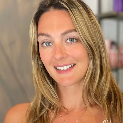 Portrait of Melissa Michaelis, stylist at Blue Salon and Spa