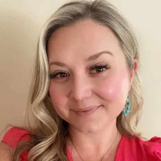 Portrait of Rebecca Hassler, stylist at Blue Salon and Spa
